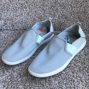 Olukai Women’s Hale’Iwa Gray Green Slip-0ns size 10